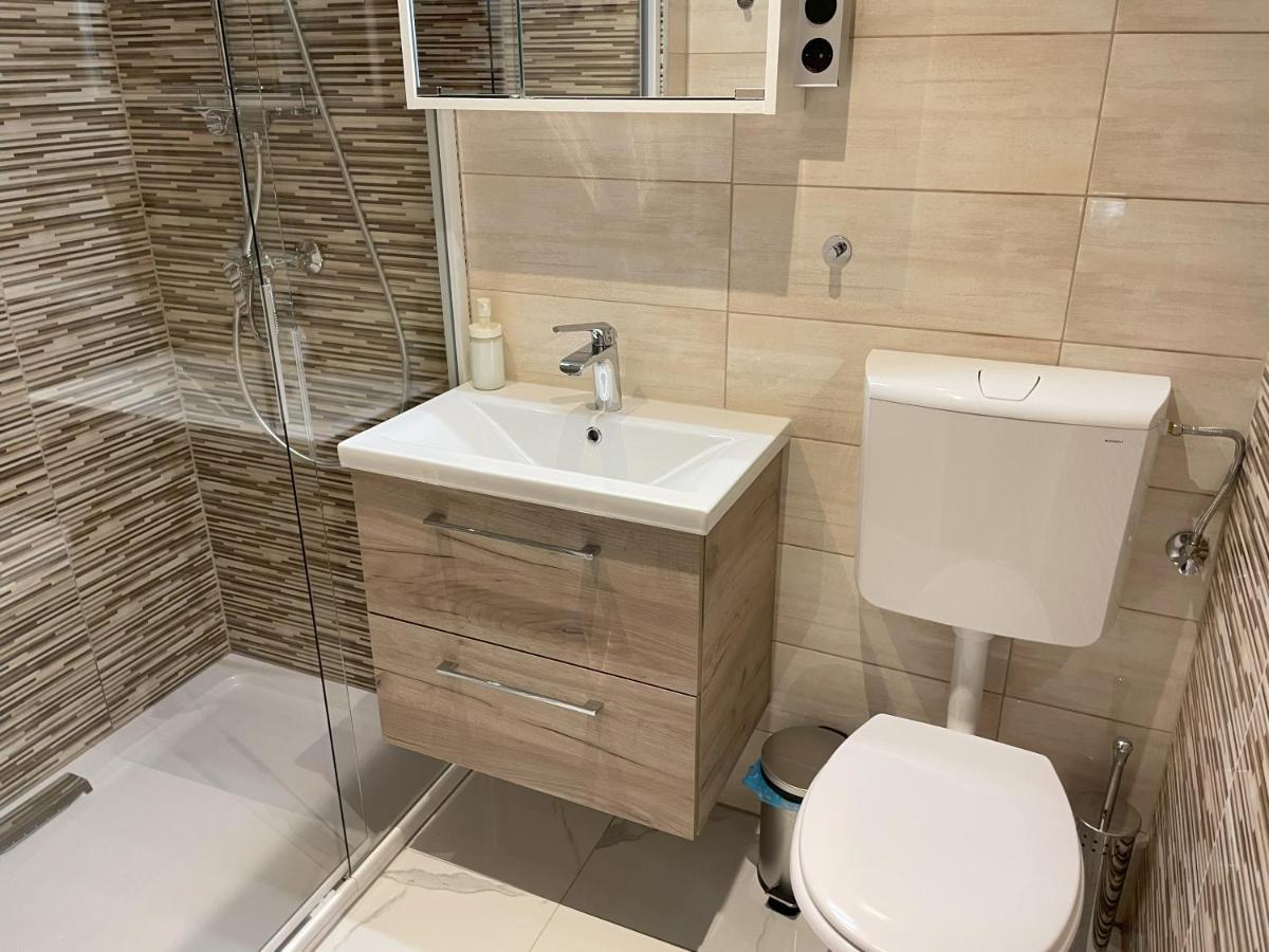 Mano Guesthouse 布达佩斯 外观 照片