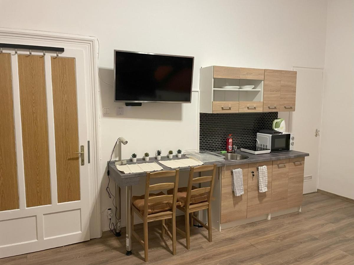 Mano Guesthouse 布达佩斯 外观 照片