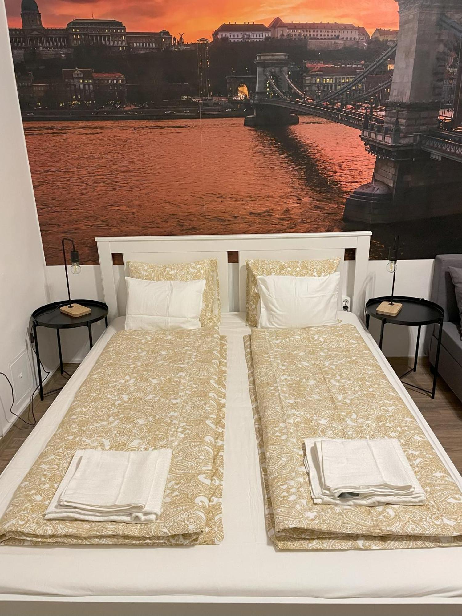 Mano Guesthouse 布达佩斯 外观 照片